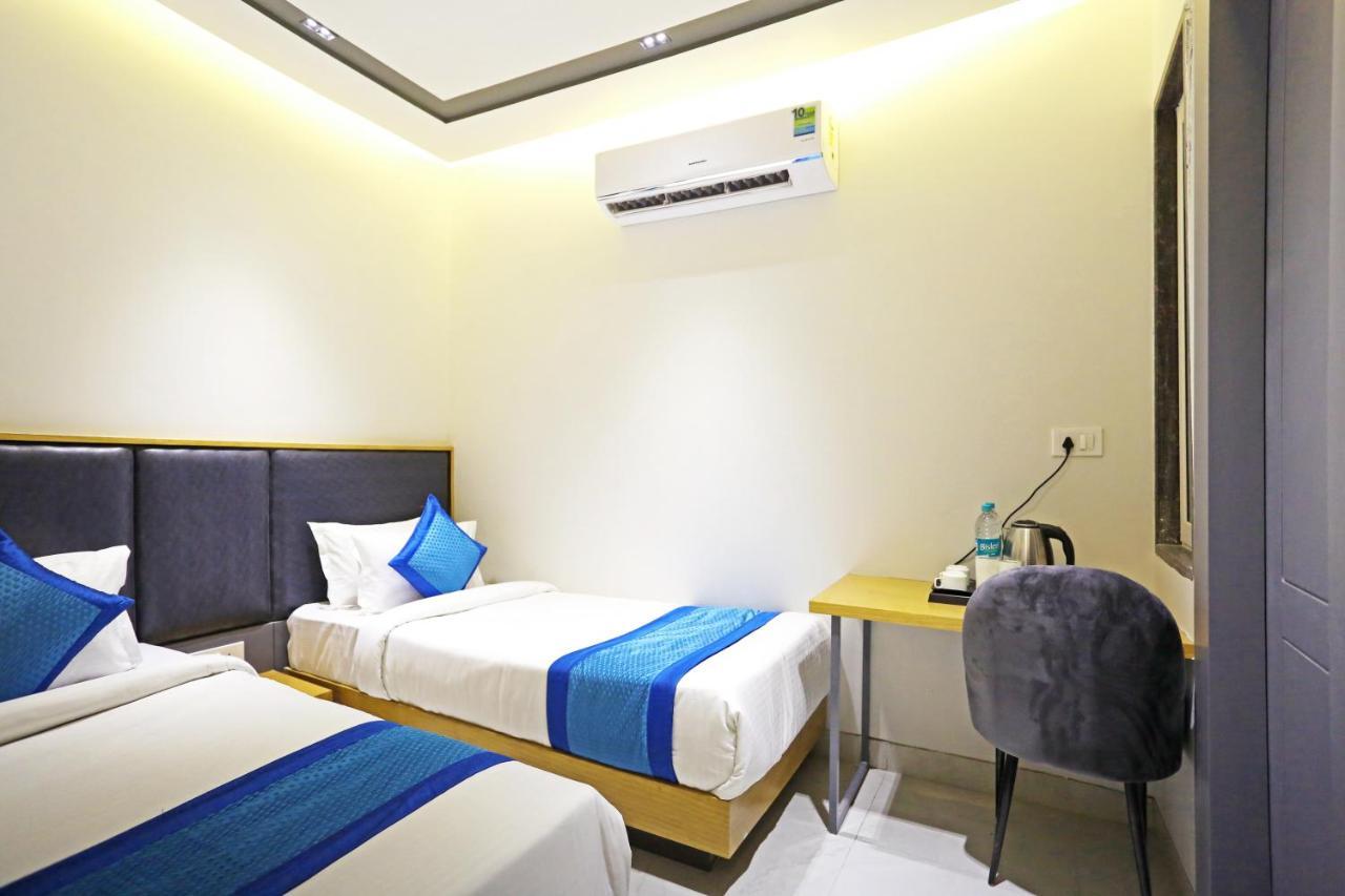 Apple Tree Residency With Free Airport Transffer Hotel 4*